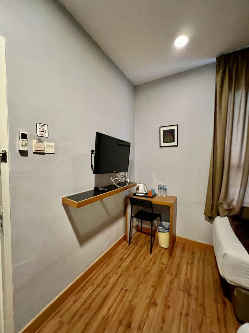 Golden Leaf Boutique Hotel Nusa Idaman Formerly Known As Ariana Hotel 新山 外观 照片