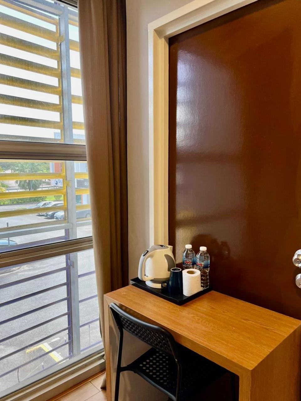 Golden Leaf Boutique Hotel Nusa Idaman Formerly Known As Ariana Hotel 新山 外观 照片