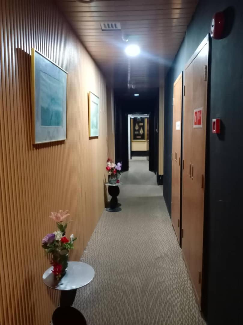 Golden Leaf Boutique Hotel Nusa Idaman Formerly Known As Ariana Hotel 新山 外观 照片