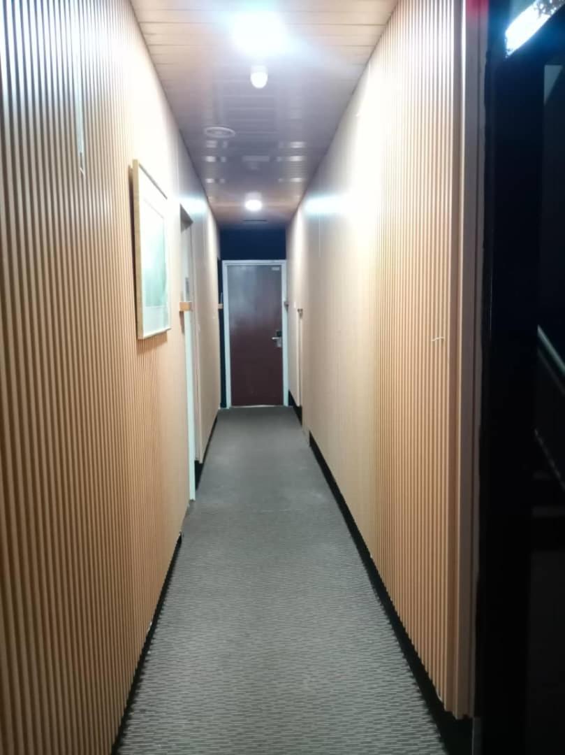 Golden Leaf Boutique Hotel Nusa Idaman Formerly Known As Ariana Hotel 新山 外观 照片